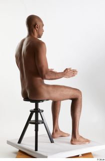 Tiago  1 nude sitting whole body 0012.jpg